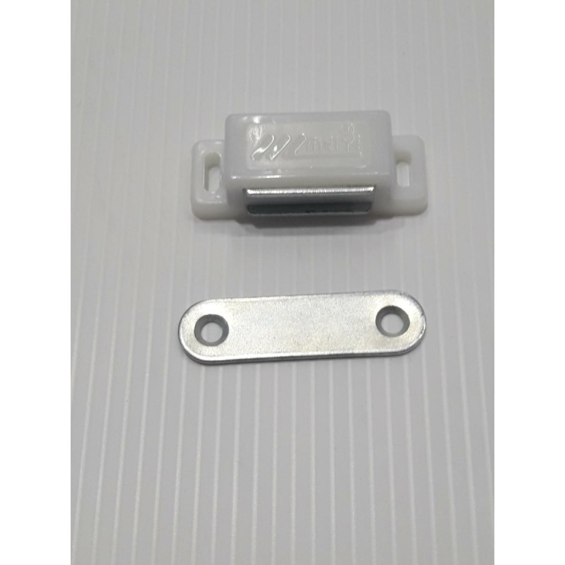 chiusura magnetica mm.48 bianca