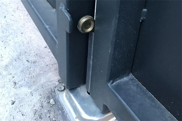 PALETTI AUTOMATICI PER CANCELLI
