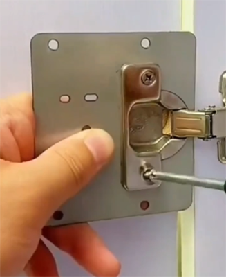 PIASTRA DI RIPARAZIONE INOX PER CERNIERE A SCATTO