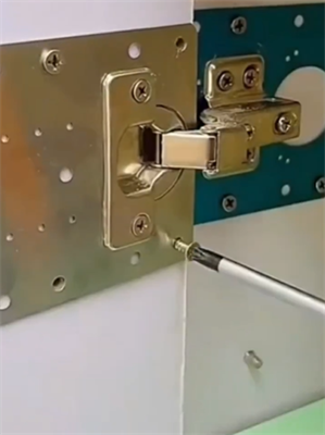 PIASTRA DI RIPARAZIONE INOX PER CERNIERE A SCATTO